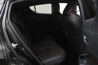 Toyota C-HR, 1.8, 72 kW, hybrid, automatic, front-wheel drive
