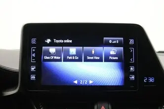 Toyota C-HR, 1.8, 72 kW, hybrid, automatic, front-wheel drive