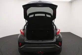 Toyota C-HR, 1.8, 72 kW, hybrid, automatic, front-wheel drive