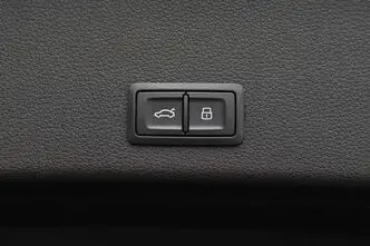 Audi e-tron, 230 kW, electric, automatic, four-wheel drive
