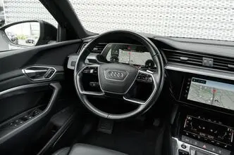 Audi e-tron, 300 kW, elekter, automaat, nelikvedu