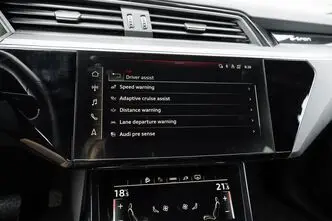 Audi e-tron, 300 kW, elekter, automaat, nelikvedu