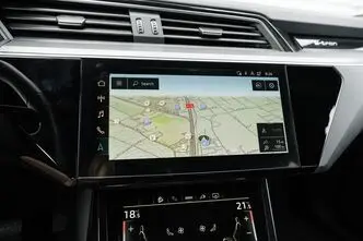 Audi e-tron, 300 kW, elekter, automaat, nelikvedu