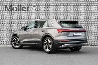 Audi e-tron, 300 kW, электричество, автомат, полный привод