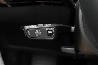 Audi e-tron, 300 kW, электричество, автомат, полный привод