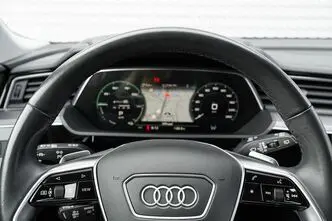 Audi e-tron, 300 kW, электричество, автомат, полный привод