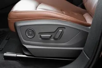 Audi e-tron, 230 kW, elekter, automaat, nelikvedu
