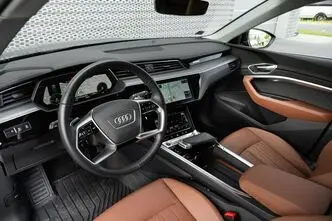 Audi e-tron, 230 kW, elekter, automaat, nelikvedu