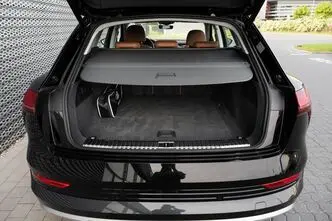 Audi e-tron, 230 kW, elekter, automaat, nelikvedu