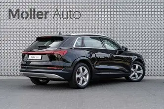 Audi e-tron, 300 kW, электричество, автомат, полный привод