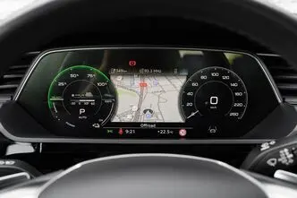 Audi e-tron, 300 kW, электричество, автомат, полный привод