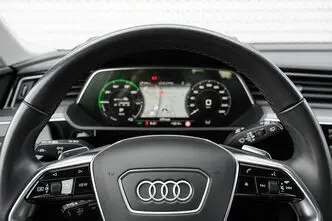 Audi e-tron, 300 kW, электричество, автомат, полный привод