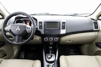 Mitsubishi Outlander, 2.4, 169 kW, bensiin, automaat, nelikvedu