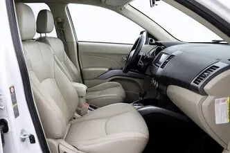 Mitsubishi Outlander, 2.4, 169 kW, bensiin, automaat, nelikvedu
