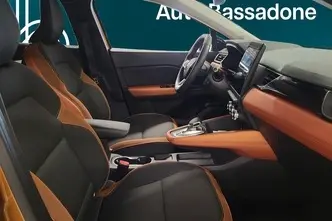 Renault Captur, 1.6, 68 kW, подключаемый гибрид, автомат, передний привод