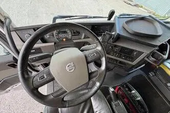 Volvo FH500, 375 kW, дизель, автомат