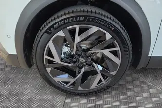 Renault Captur, 1.6, 105 kW, hübriid, automaat, esivedu