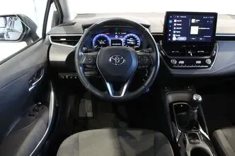 Toyota Corolla, 1.5, 92 kW, bensiin, manuaal, esivedu
