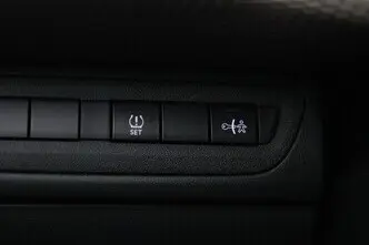 Peugeot 2008, 1.6, 88 kW, bensiin, manuaal, esivedu