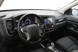 Mitsubishi Outlander, 2.4, 99 kW, pistikhübriid, automaat, nelikvedu
