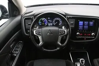 Mitsubishi Outlander, 2.4, 99 kW, pistikhübriid, automaat, nelikvedu