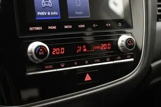 Mitsubishi Outlander, 2.4, 99 kW, pistikhübriid, automaat, nelikvedu
