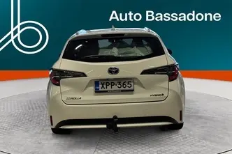 Toyota Corolla, 1.8, 90 kW, hybrid, automatic, front-wheel drive