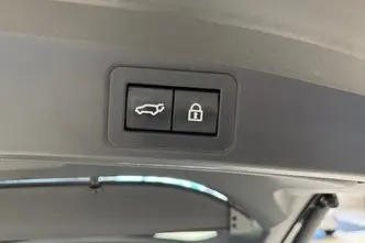 Toyota Corolla, 1.8, 90 kW, hybrid, automatic, front-wheel drive