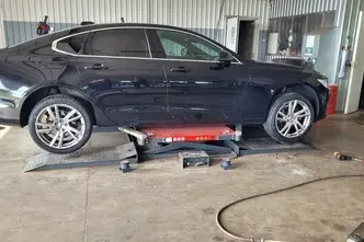 Volvo S90, 2.0, 140 kW, дизель, автомат, передний привод