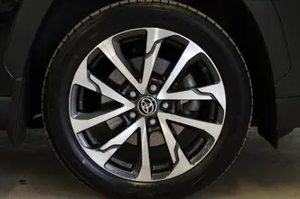 Toyota Corolla Cross, 2.0, 112 kW, hybrid, automatic, front-wheel drive