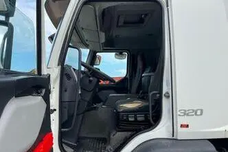 Volvo FE 320 4x2, 210 kW, diesel, automatic