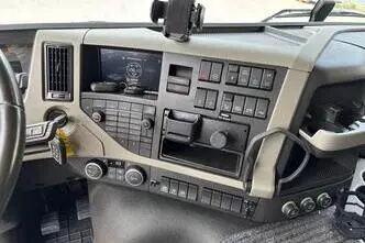 Volvo FM500, 375 kW, дизель, автомат