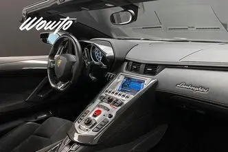 Lamborghini Aventador, 6.5, 515 kW, bensiin, automaat, nelikvedu