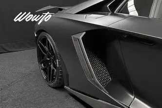 Lamborghini Aventador, 6.5, 515 kW, bensiin, automaat, nelikvedu