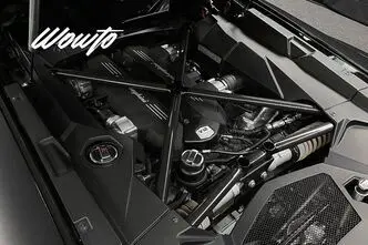 Lamborghini Aventador, 6.5, 515 kW, bensiin, automaat, nelikvedu