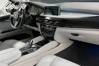 BMW X5, 4.4, 423 kW, petrol, automatic, four-wheel drive