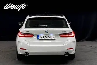 BMW 330, 2.0, 215 kW, гибрид, автомат, полный привод