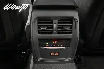 BMW 330, 2.0, 215 kW, гибрид, автомат, полный привод