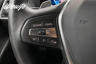 BMW 330, 2.0, 215 kW, гибрид, автомат, полный привод