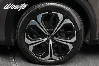 Citroën C5, 1.6, 165 kW, pistikhübriid, automaat, nelikvedu