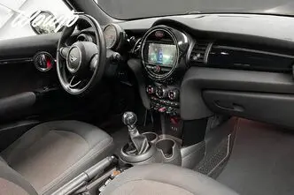 MINI Cooper, 1.5, 100 kW, petrol, manual, four-wheel drive