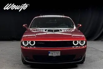 Dodge Challenger, 5.7, 280 kW, бензин, автомат, полный привод