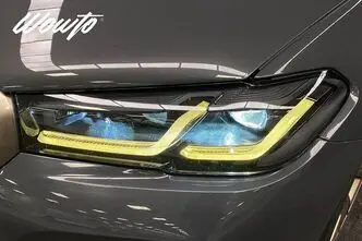 BMW M5, 4.4, 467 kW, petrol, automatic, four-wheel drive