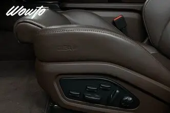 Porsche Taycan, 520 kW, elekter, automaat, nelikvedu