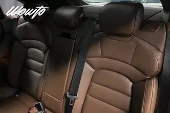 Porsche Taycan, 520 kW, elekter, automaat, nelikvedu