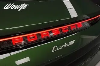 Porsche Taycan, 520 kW, elekter, automaat, nelikvedu