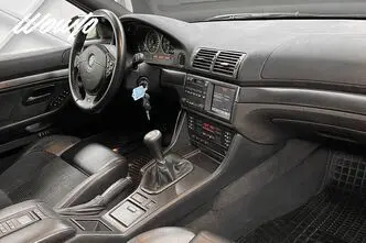 BMW M5, 294 kW, petrol, manual, four-wheel drive