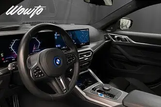 BMW i4, 400 kW, электричество, автомат, полный привод
