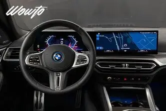 BMW i4, 400 kW, электричество, автомат, полный привод