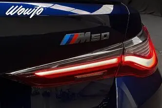 BMW i4, 400 kW, электричество, автомат, полный привод